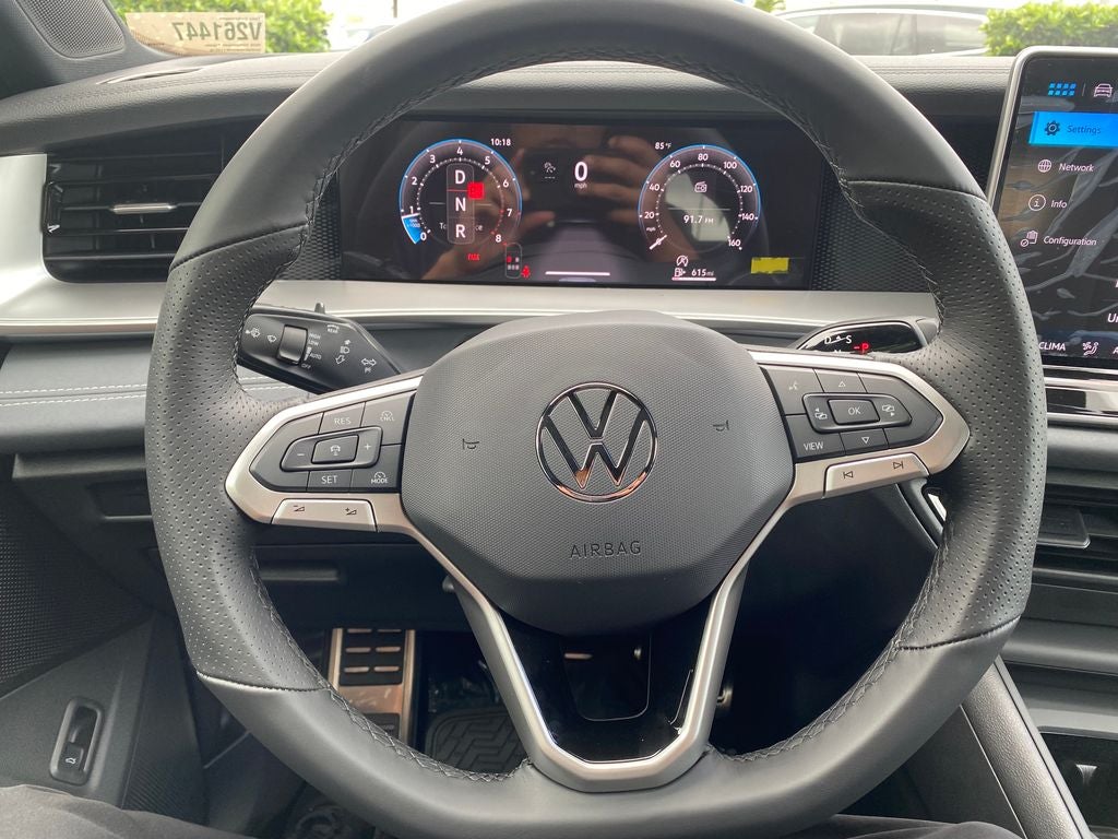 2026 Volkswagen Tiguan 2.0T SE R-Line Black