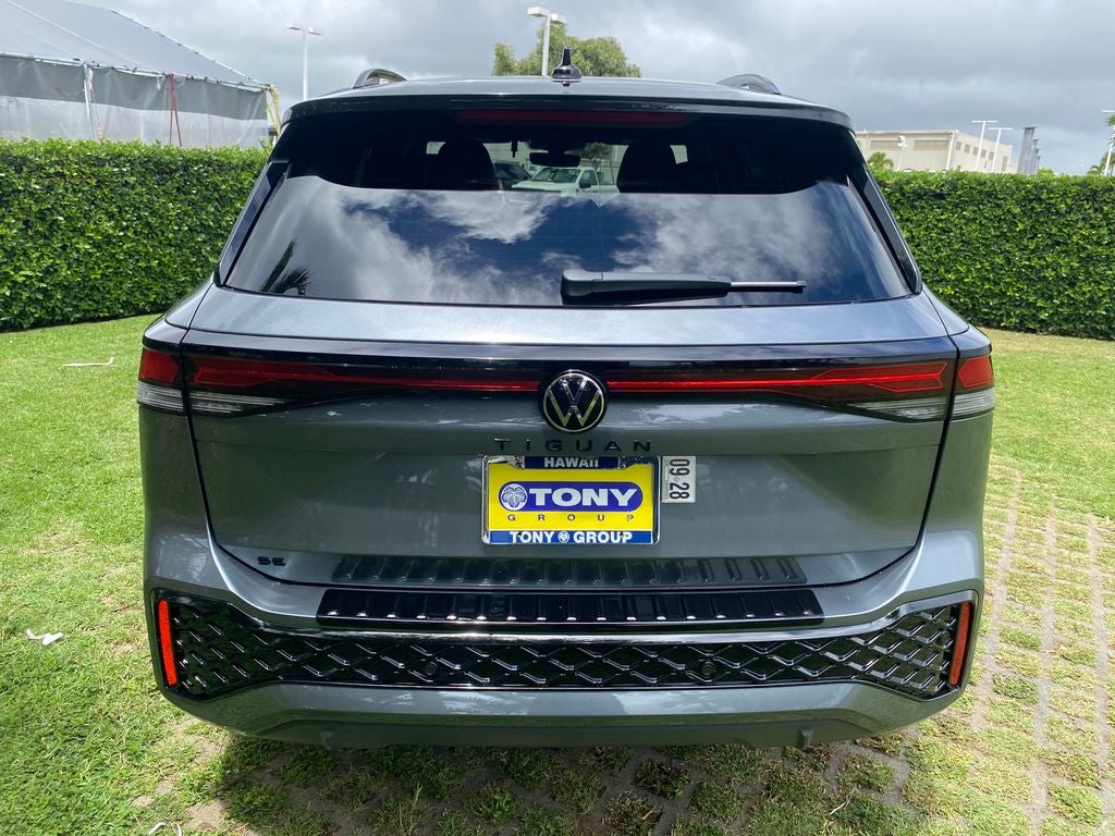 2026 Volkswagen Tiguan 2.0T SE R-Line Black