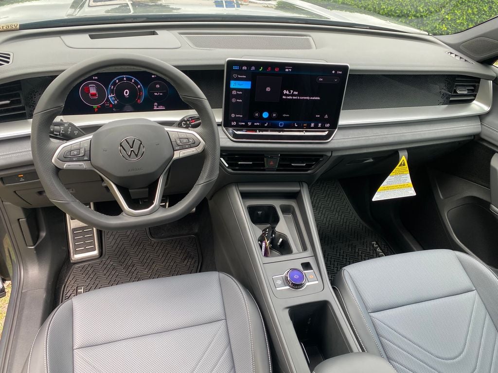 2026 Volkswagen Tiguan 2.0T SE R-Line Black