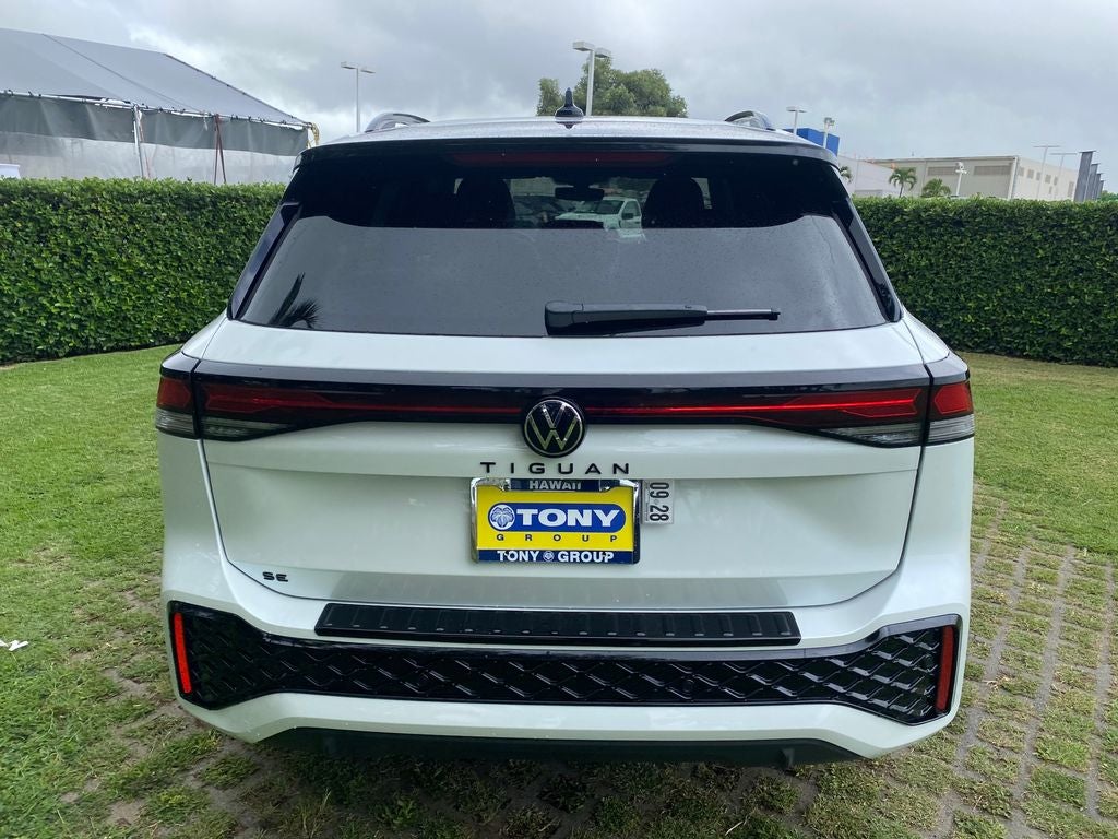 2026 Volkswagen Tiguan 2.0T SE R-Line Black