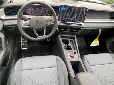 2026 Volkswagen Tiguan 2.0T SE R-Line Black
