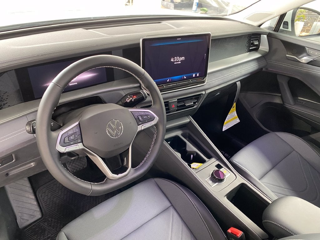 2026 Volkswagen Tiguan 2.0T SE