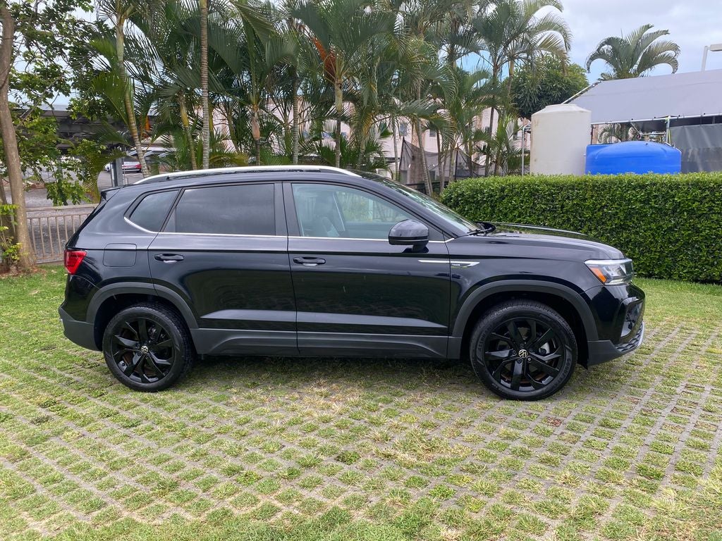 2023 Volkswagen Taos Base