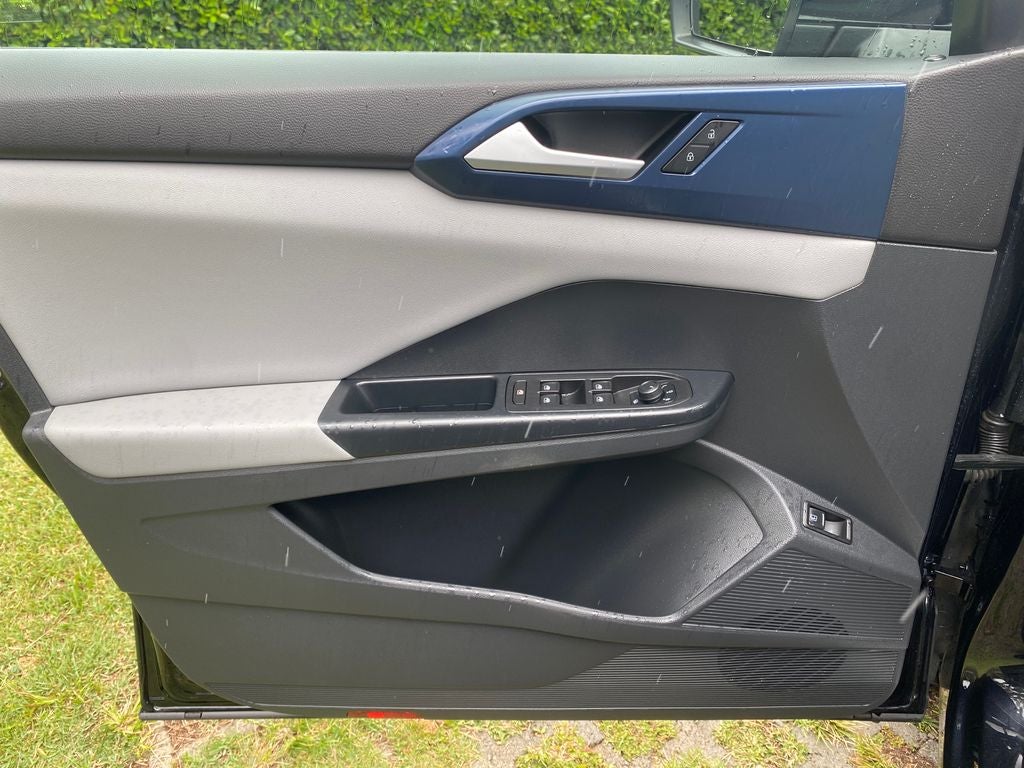 2023 Volkswagen Taos Base