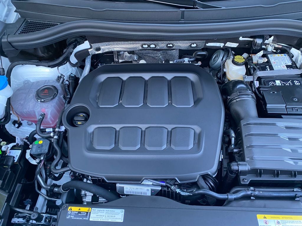 2026 Volkswagen Tiguan 2.0T SEL R-Line