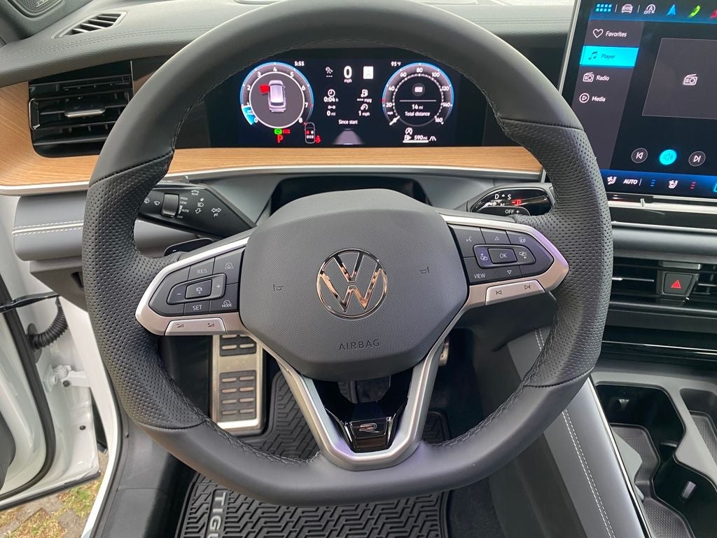 2026 Volkswagen Tiguan 2.0T SEL R-Line