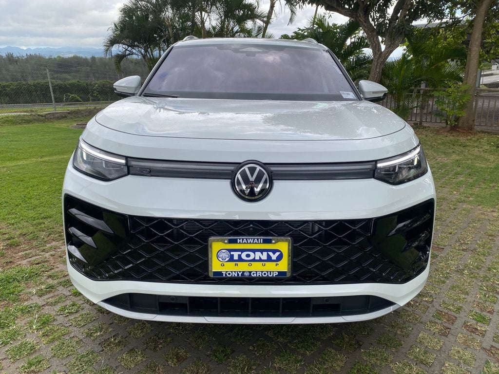 2026 Volkswagen Tiguan 2.0T SEL R-Line