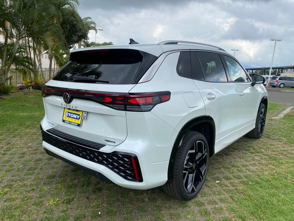 2026 Volkswagen Tiguan 2.0T SEL R-Line