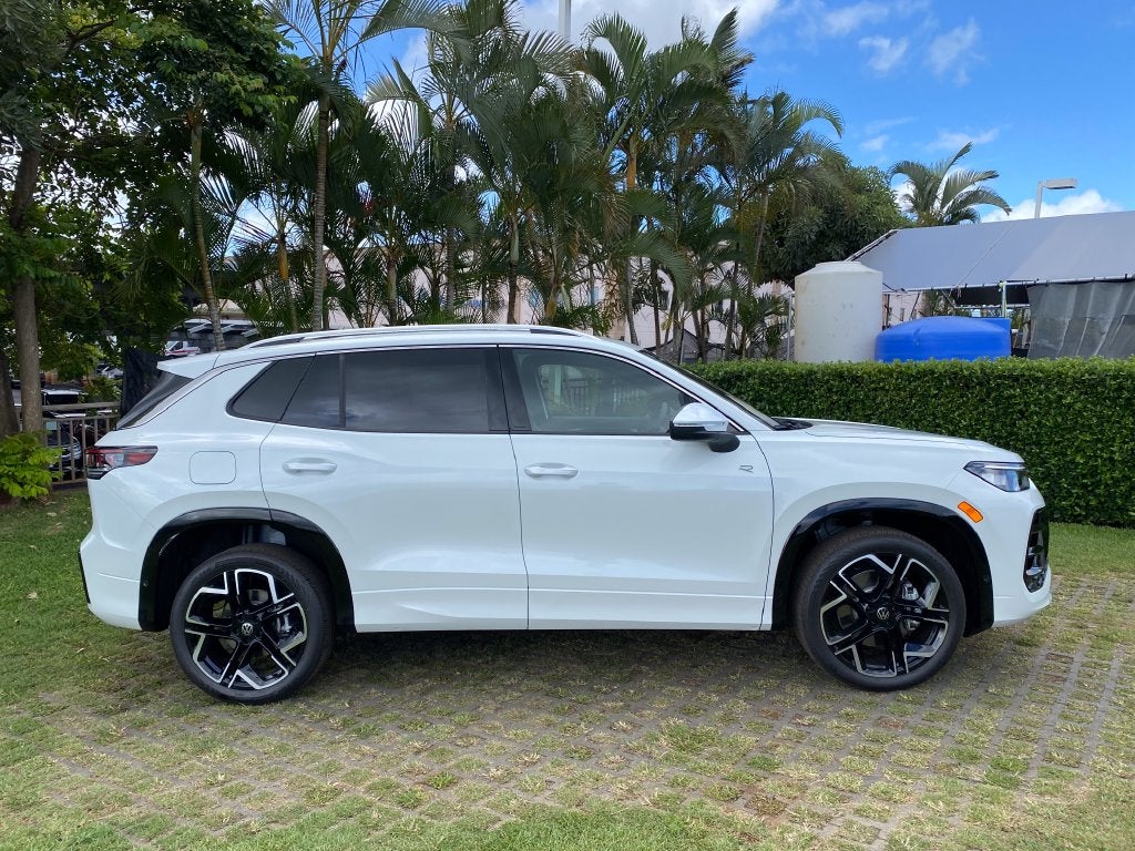 2026 Volkswagen Tiguan SEL R-Line Turbo 4MOTION