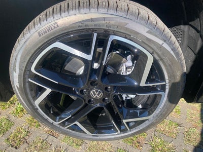2026 Volkswagen Tiguan 2.0T SEL R-Line