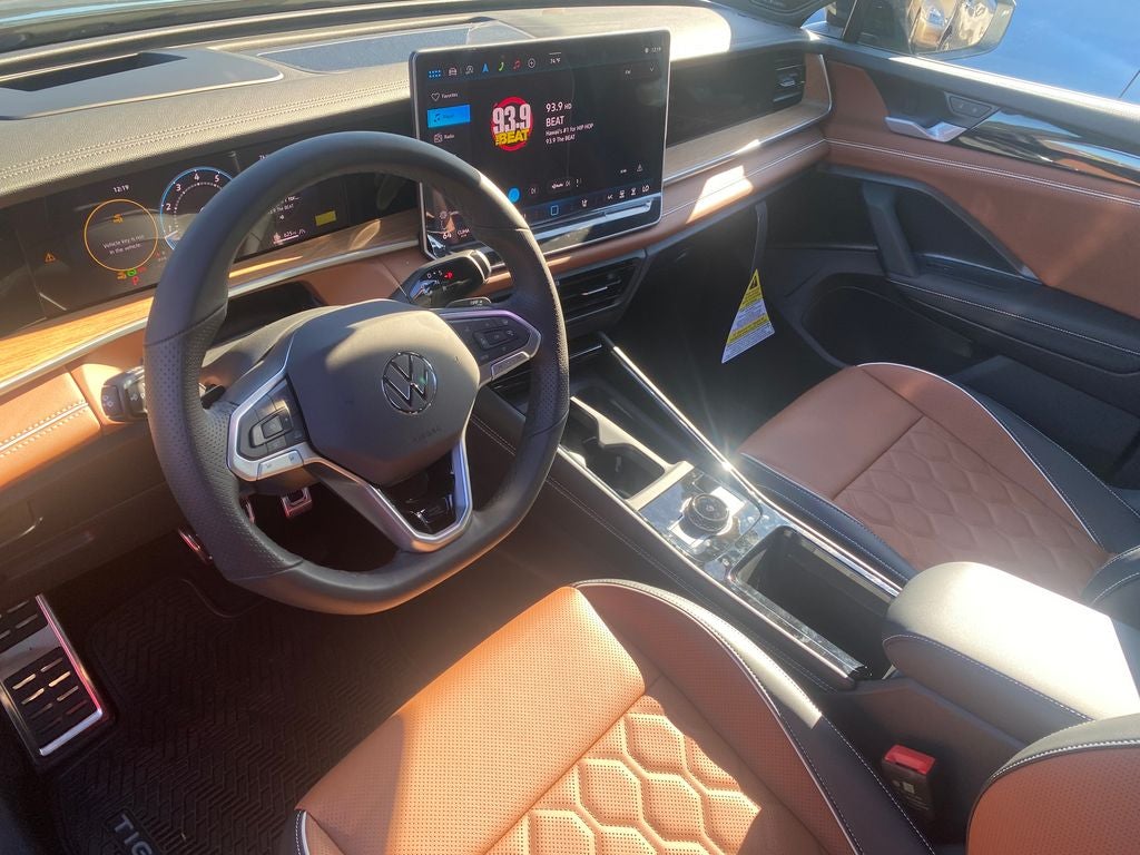2026 Volkswagen Tiguan 2.0T SEL R-Line