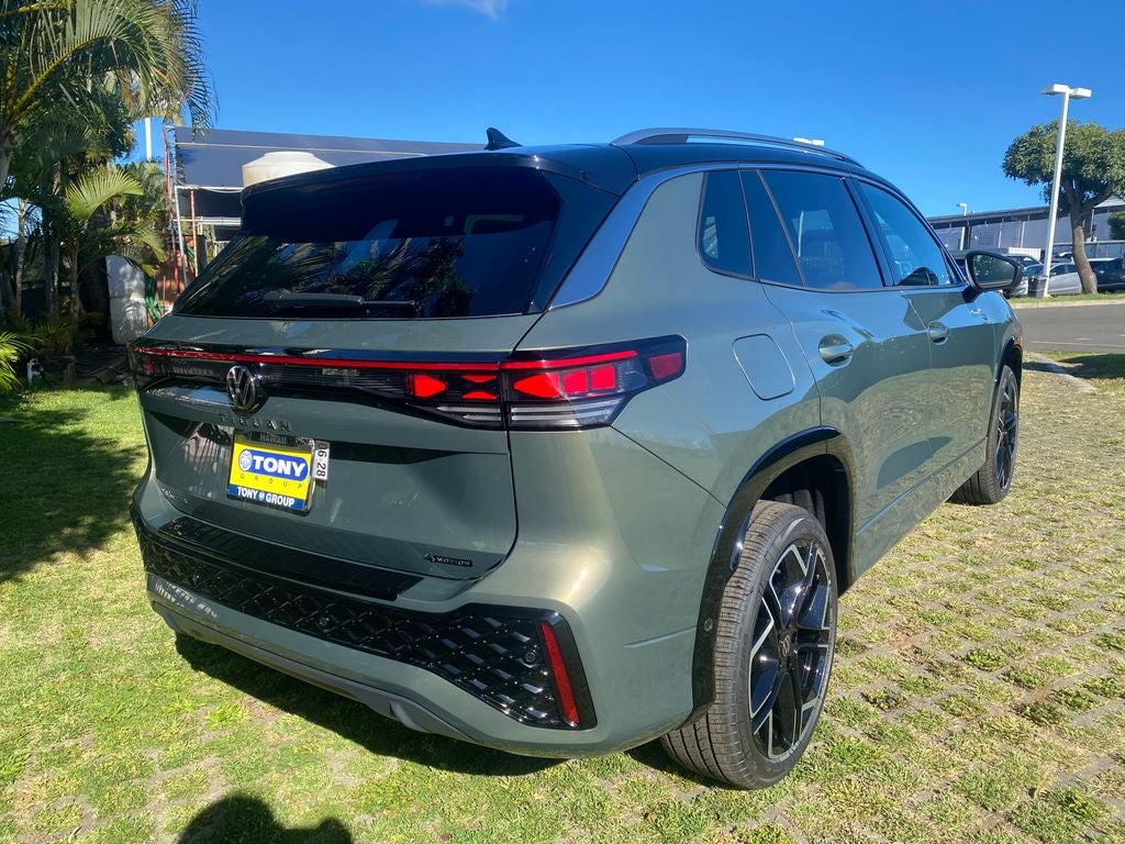 2026 Volkswagen Tiguan 2.0T SEL R-Line