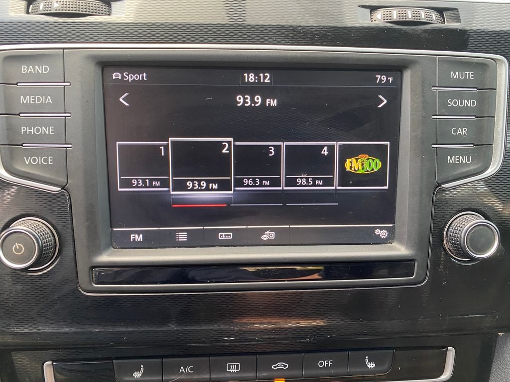 2017 Volkswagen Golf GTI Base