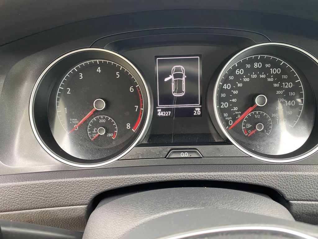 2020 Volkswagen Golf Base