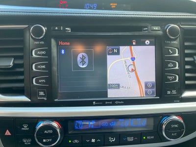2018 Toyota Highlander Base