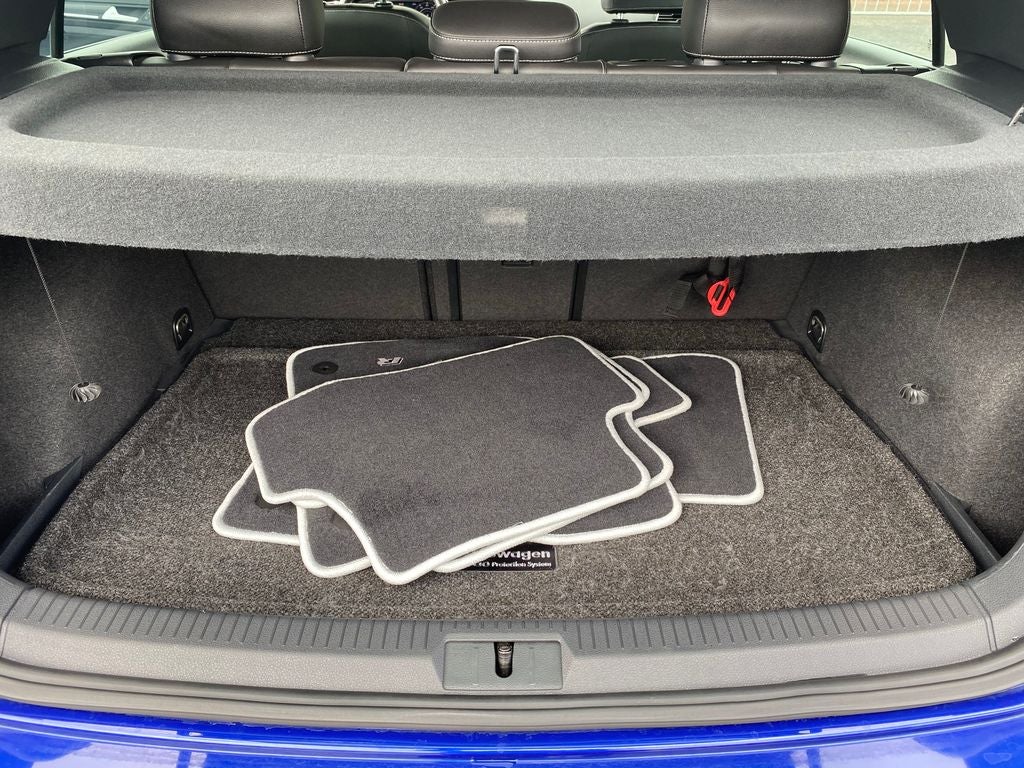 2018 Volkswagen Golf R Base