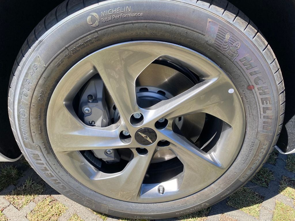 2026 Genesis GV70 2.5T Advanced