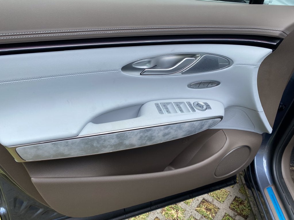 2027 Genesis Electrified GV70 ADVANCED