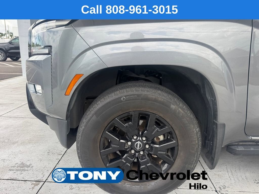2023 Nissan Frontier SV