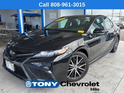 2022 Toyota Camry SE