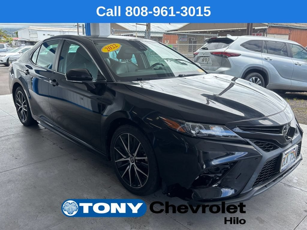 2022 Toyota Camry SE