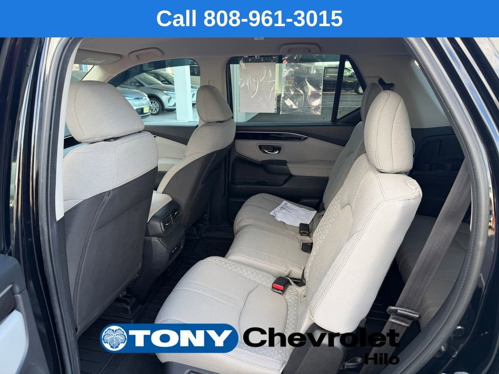 2023 Honda Pilot AWD LX