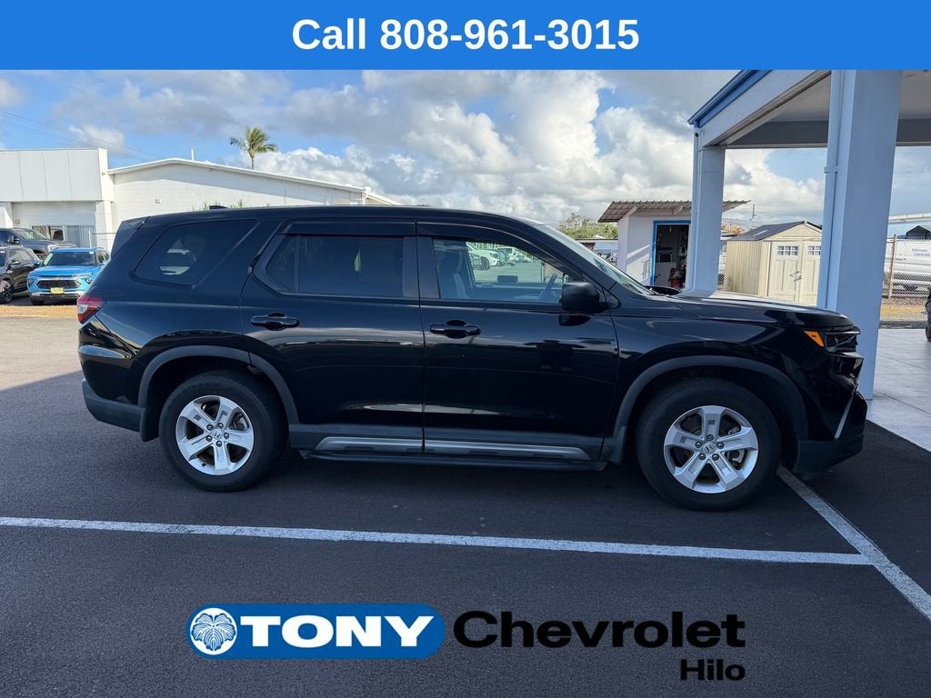 2023 Honda Pilot AWD LX