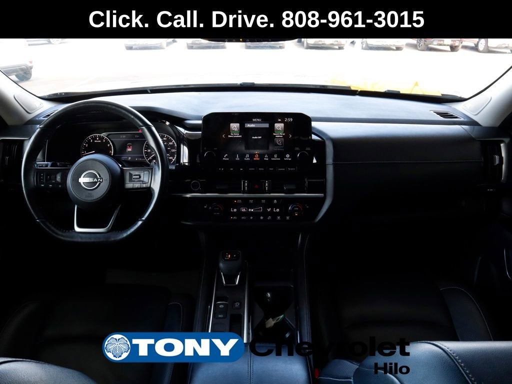 2022 Nissan Pathfinder SL