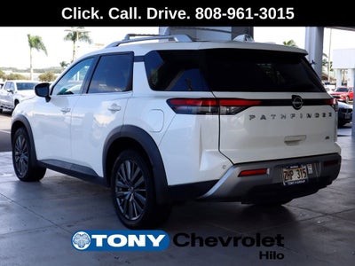 2022 Nissan Pathfinder SL