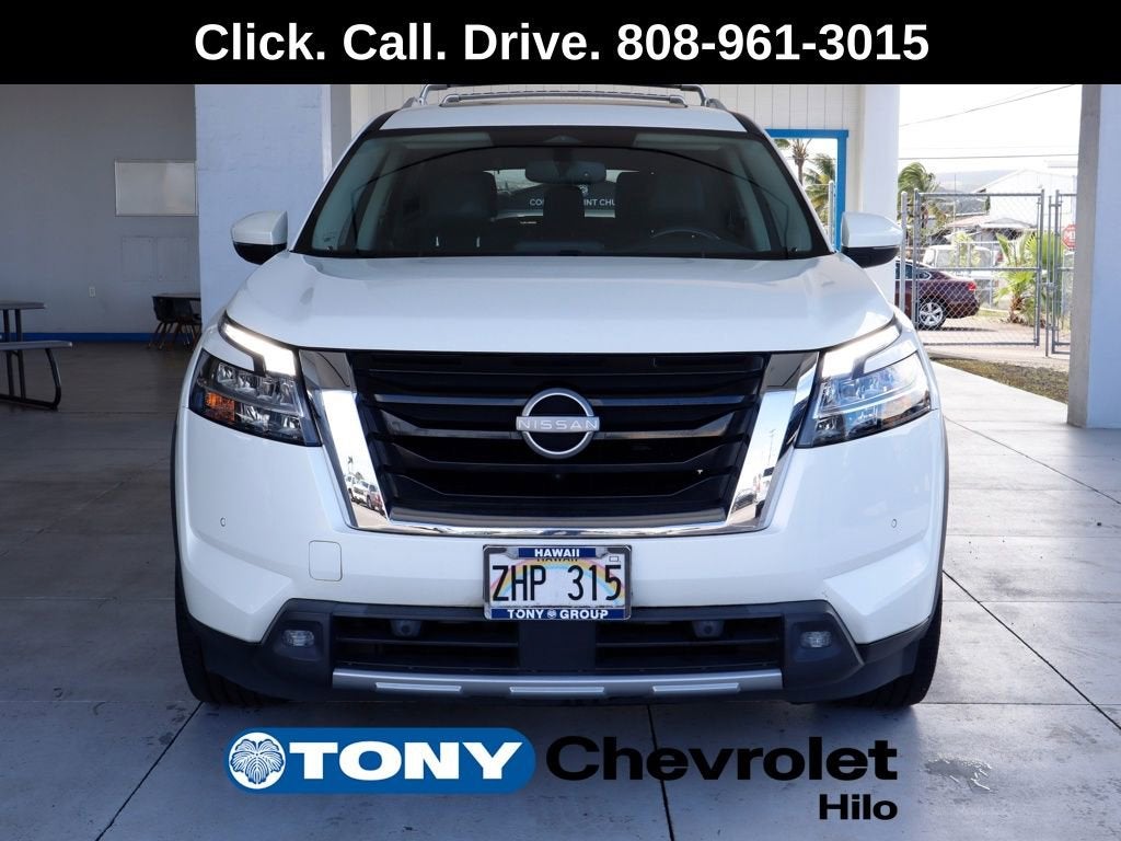 2022 Nissan Pathfinder SL