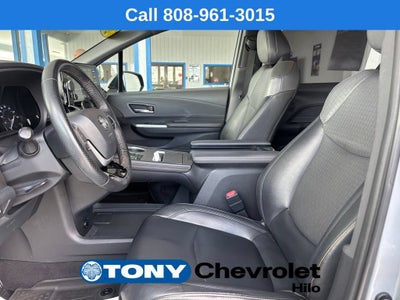 2022 Toyota Sienna XLE Woodland Edition
