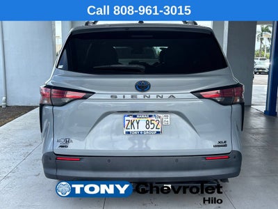 2022 Toyota Sienna XLE Woodland Edition