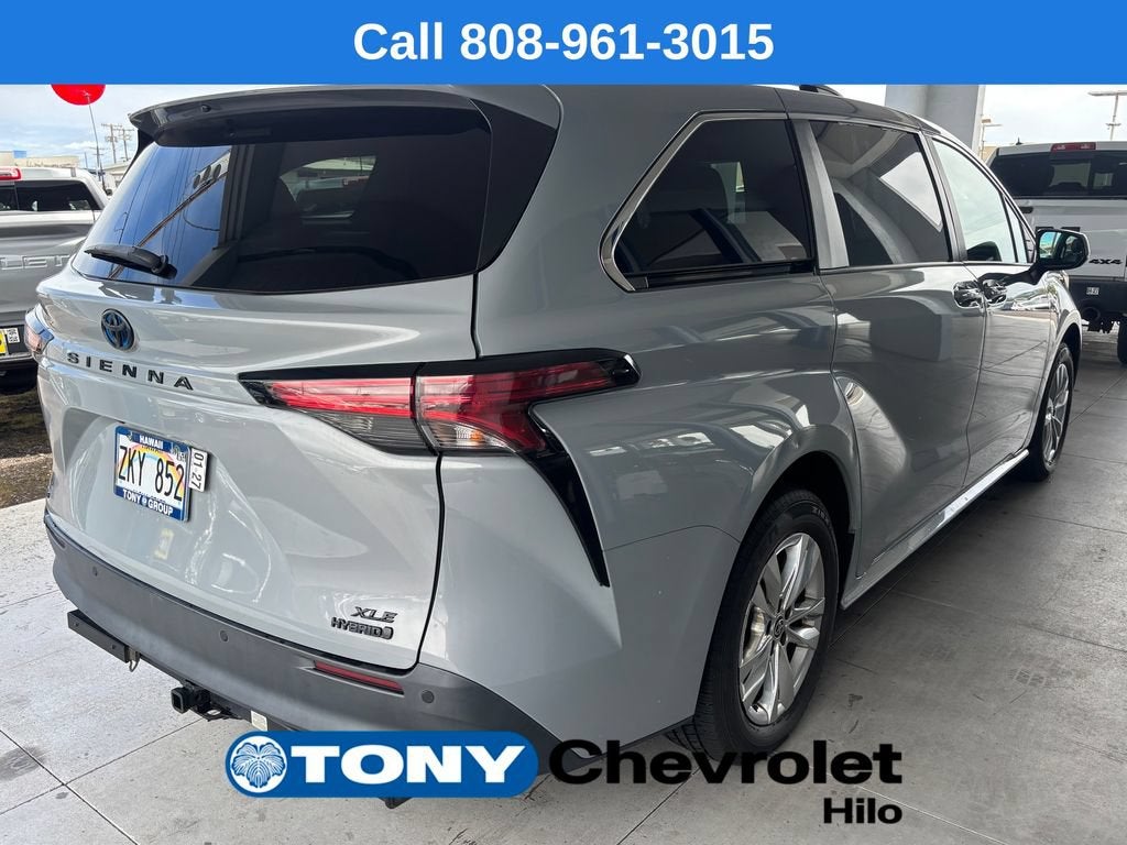 2022 Toyota Sienna XLE Woodland Edition