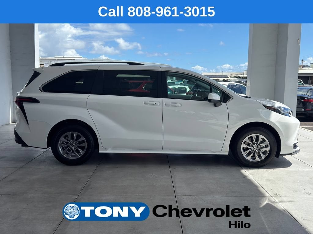 2026 Toyota Sienna LE