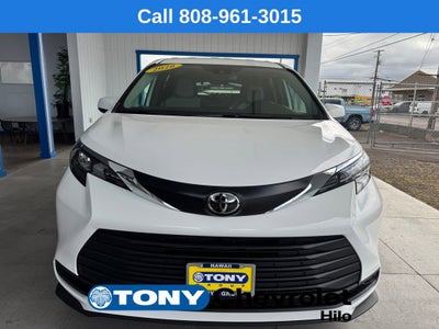 2026 Toyota Sienna LE