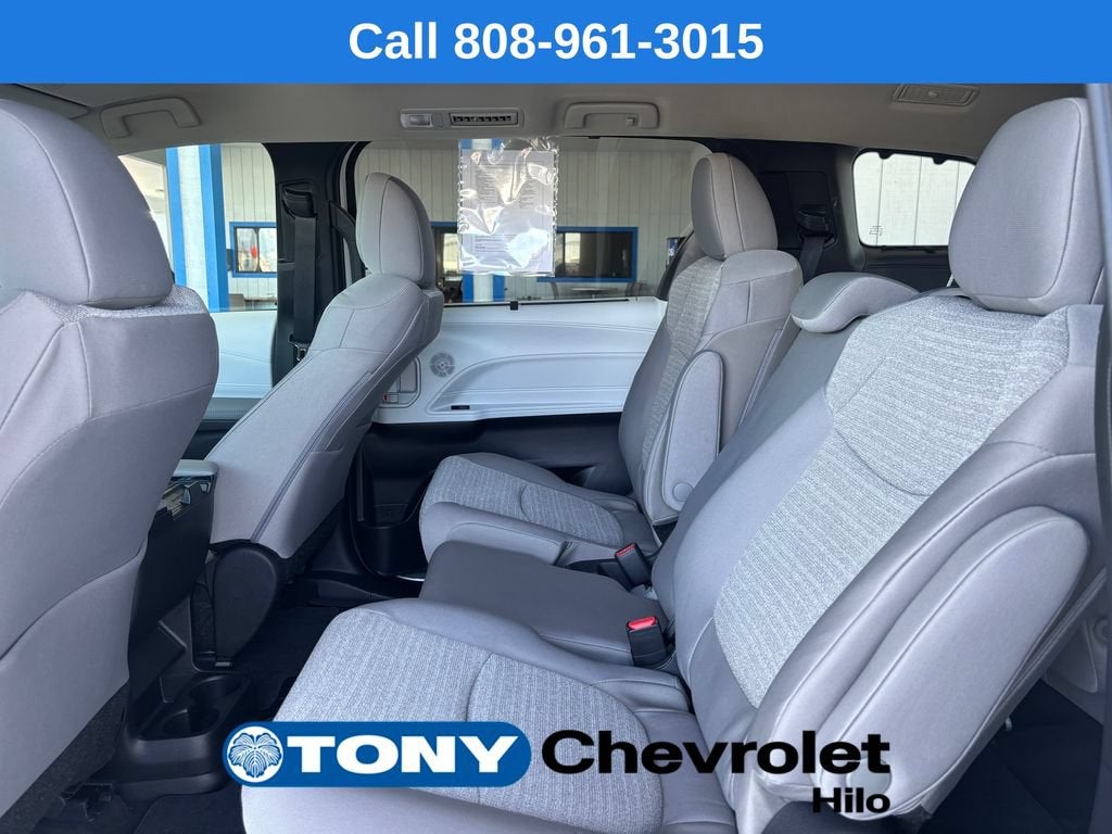 2026 Toyota Sienna LE