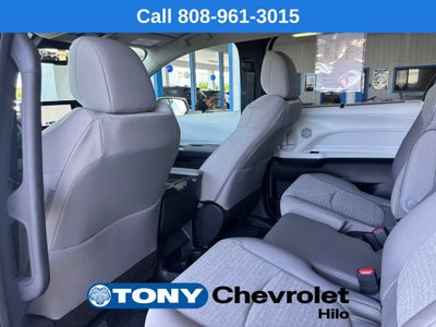 2026 Toyota Sienna LE