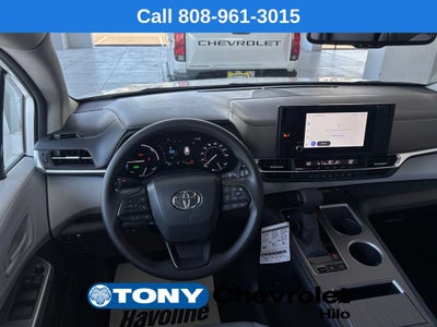 2026 Toyota Sienna LE