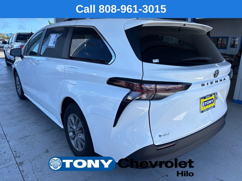 2026 Toyota Sienna LE