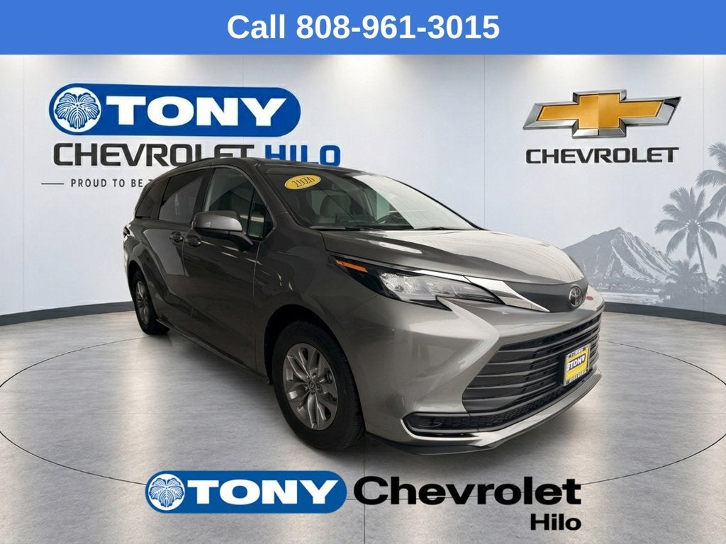 2026 Toyota Sienna LE