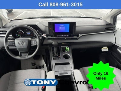2026 Toyota Sienna LE