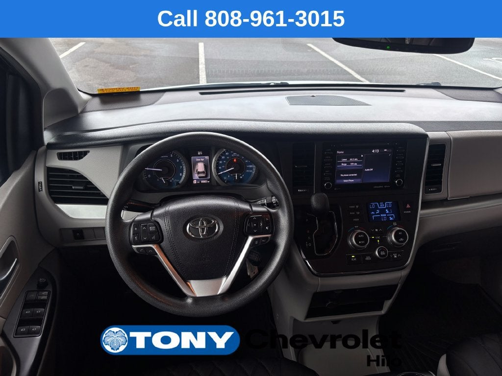 2018 Toyota Sienna LE 8 Passenger