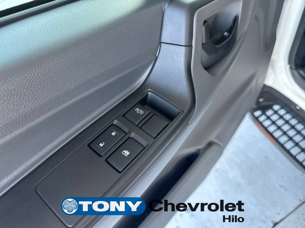 2025 Chevrolet Low Cab Forward 4500 HD 2WD Reg Cab 176"
