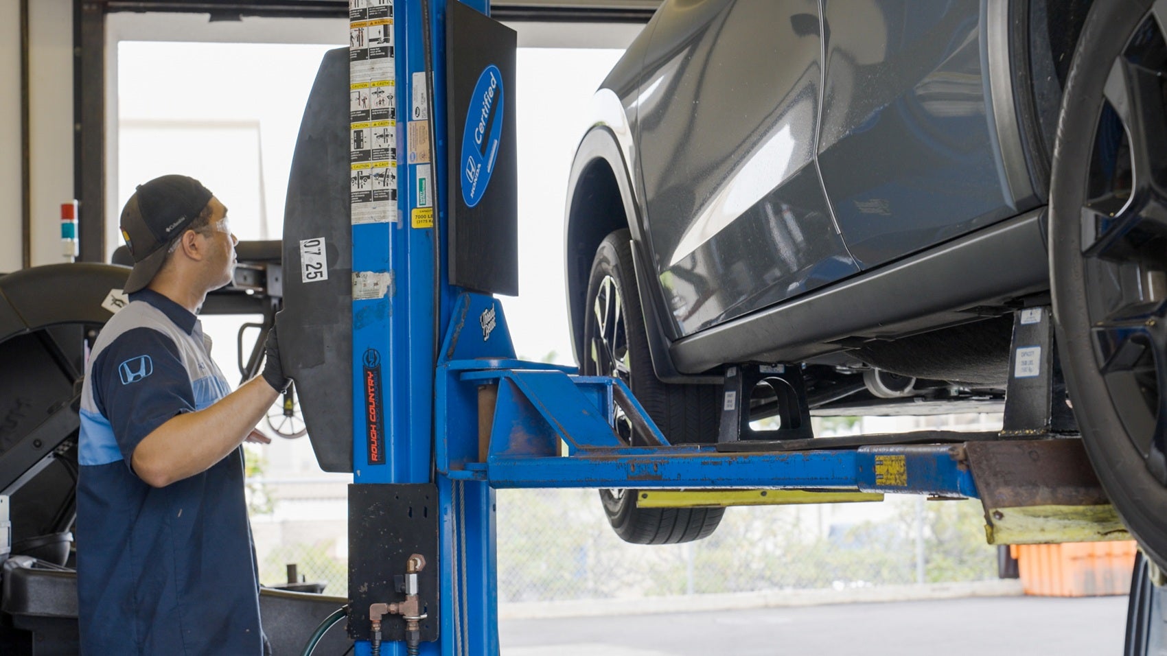 Tire service near Waipio